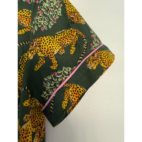 HAUTE DREAMZ Women’s Short Pajama Set Green Cheetah Fun Jungle Print Small - Picture 9 of 13